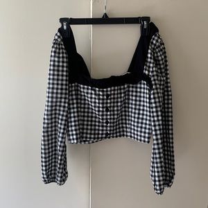 Cropped gingham square neck long sleeve top